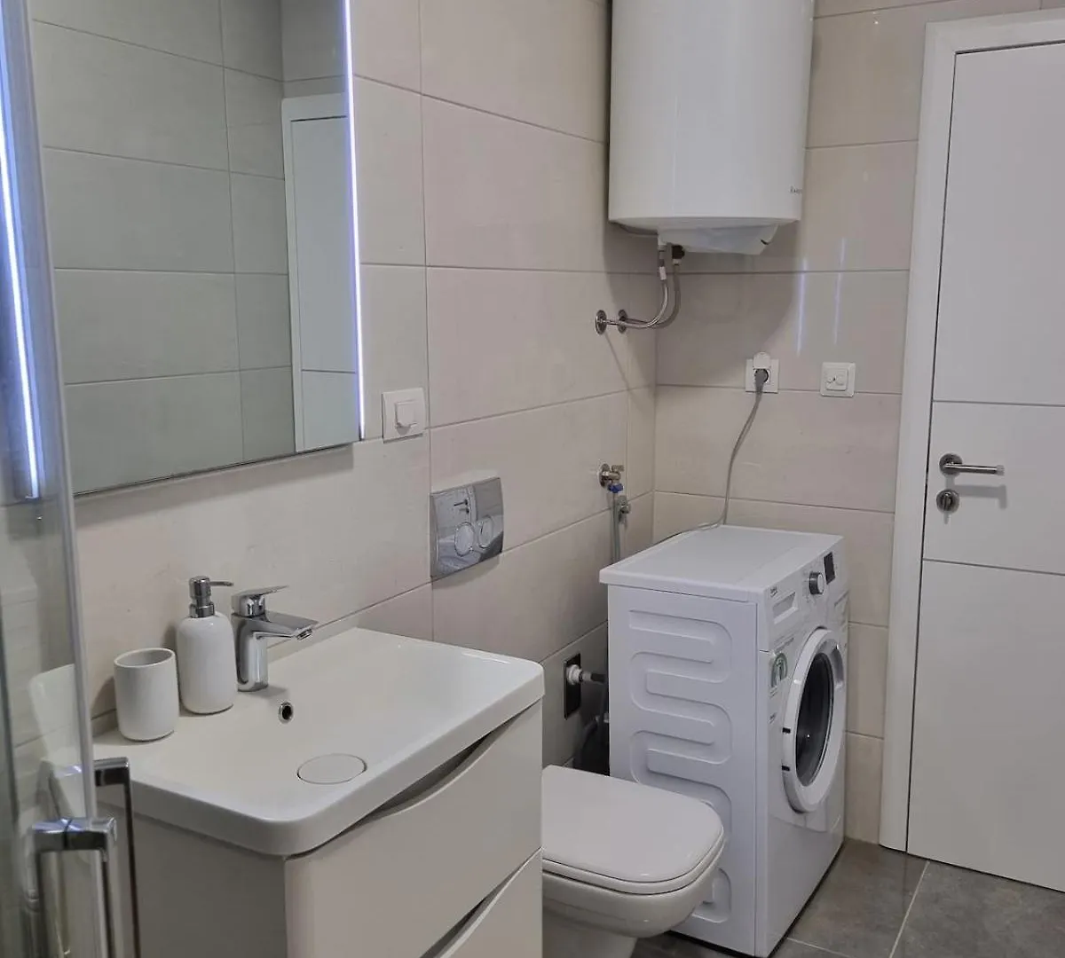 Apartment Apartman Ani Njivice Croatia